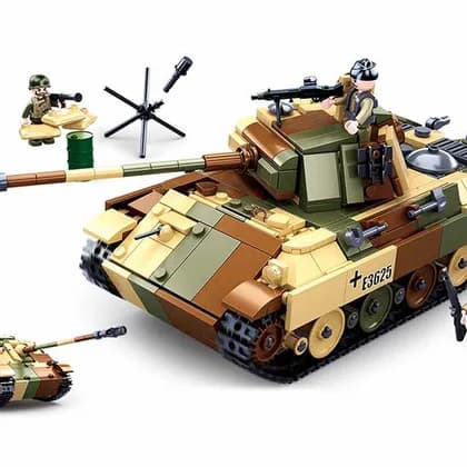 WWII German Panther Tank - Main Battle Tank (M38-B0859)