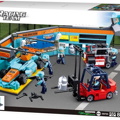 Race Team - RaceCar Garage Set - 555 Pieces (M38-B0765)