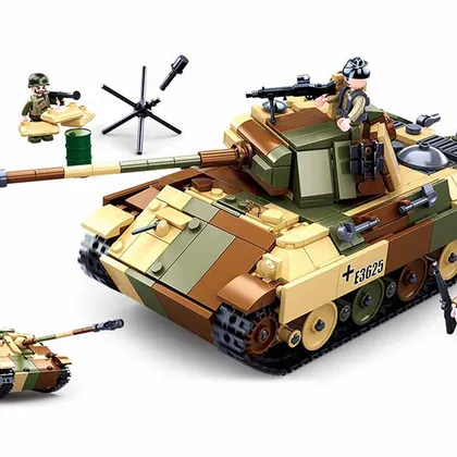 WWII German Panther Tank - Main Battle Tank (M38-B0859)