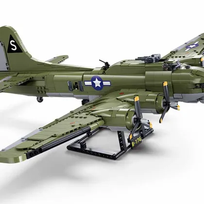 B-17 US Flying Fortress WW2 Bomber - Sluban (M38-B1367)