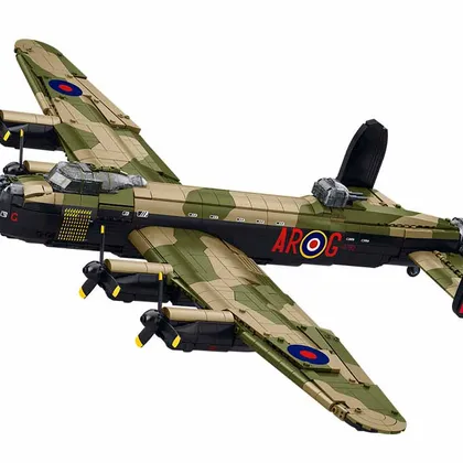 Avro Lancaster Bomber WW2 Airplane (M38-B1609)